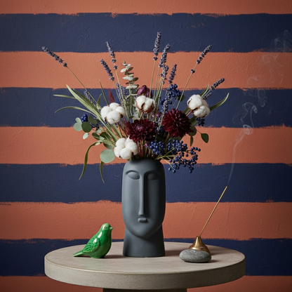 Sculptural Face Ceramic Vase – Modern Decorative Design