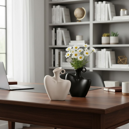 Vase sculptural en céramique avec anneau latéral – Design décoratif moderne