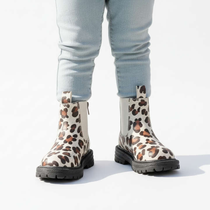 WildPaws Winter Boots — Warm Everyday Boot in Brown &amp; Black