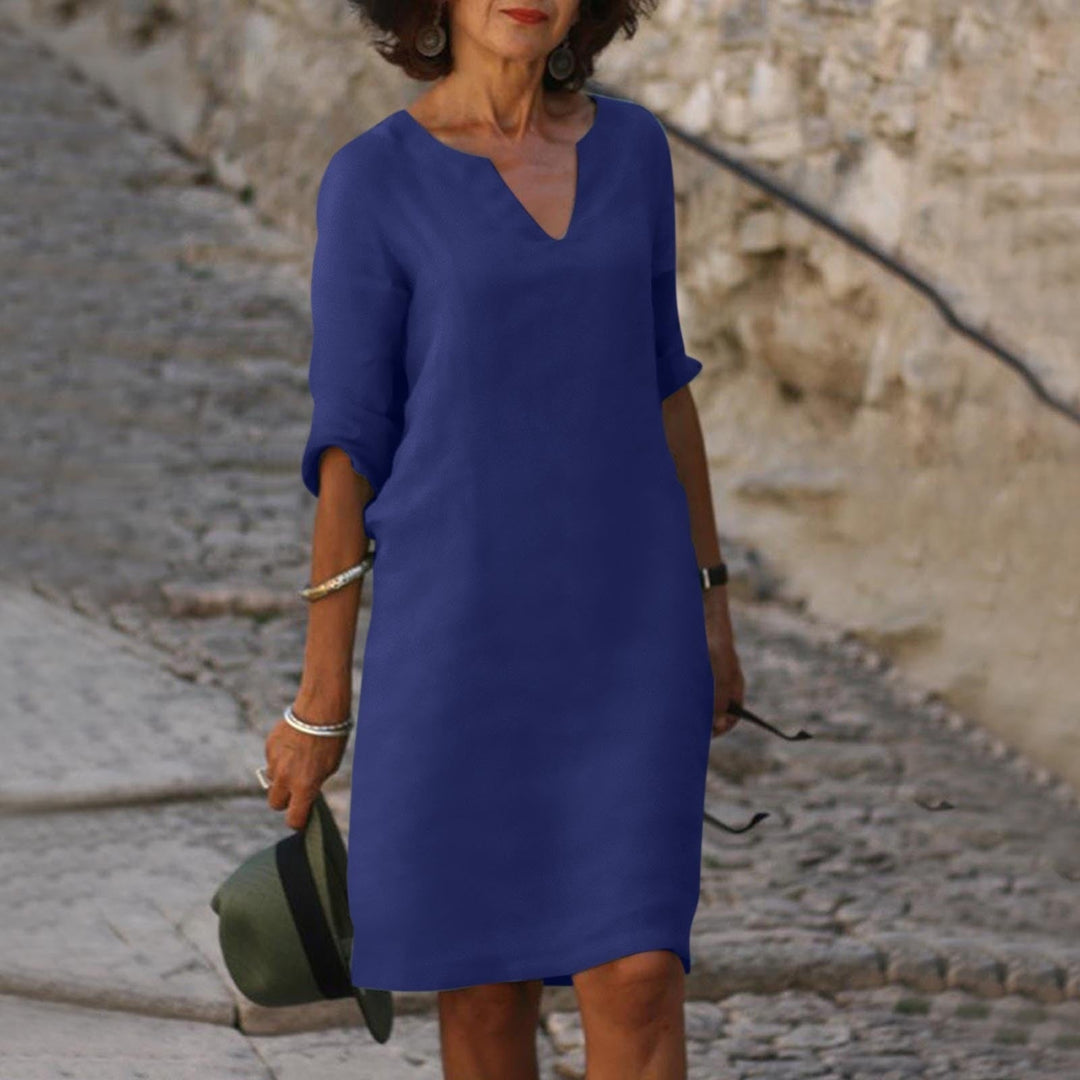 Camille — Comfortable V-Neck Midi Dress With Elegant 3/4 Sleeves