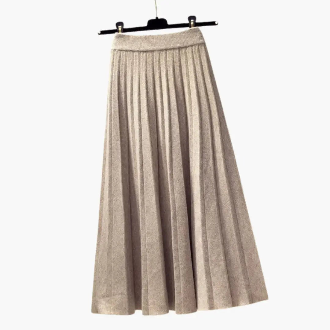 Wynter — Ribbed Knit Pleated Maxi Skirt With Flowing Ankle-Length Elegant Texture