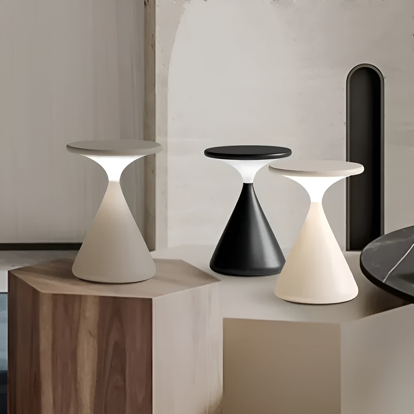 Draadloze LED Tafellamp Zandloper | Dimmbaar en Oplaadbaar Sfeerlamp
