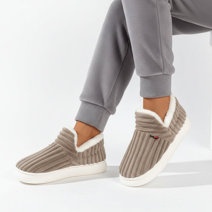 Orthopaedic Winter Plush Slippers for Women - Luxurious Warmth &amp; Support