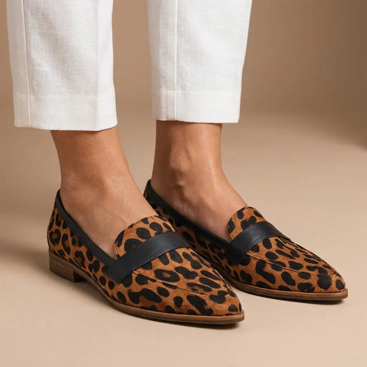 Pointedsummer — Elegant Leather Loafers With Stylish Pointed Toe Slip-On Summer Design